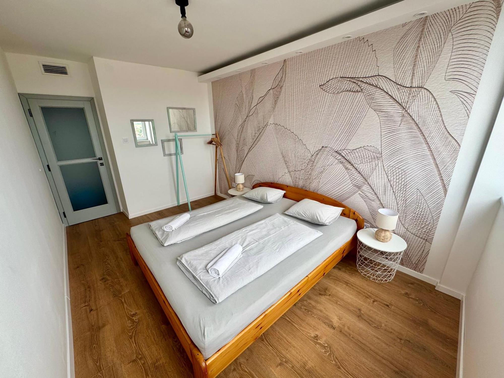 Panorama View Deluxe Apartment Veszprem Exterior photo